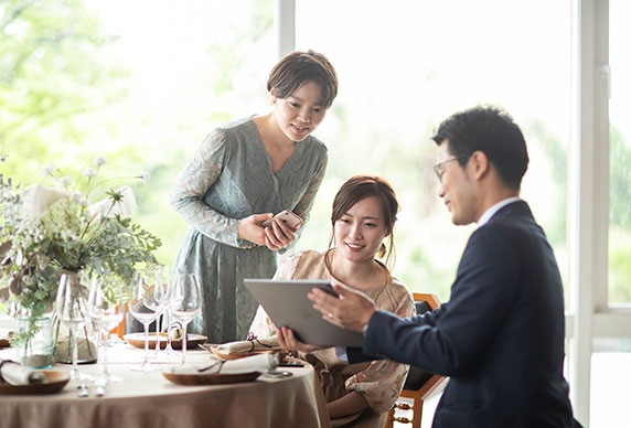 グループごとに会話を楽しむことができる