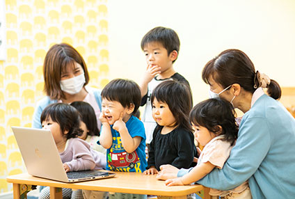 教え子たちも